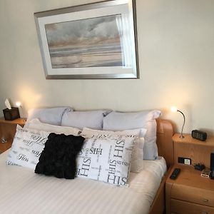 Studio mit Kingsize-Bett